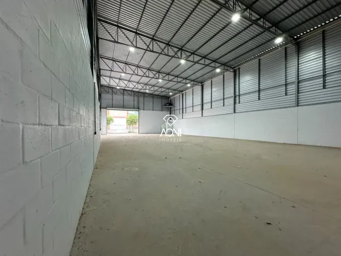 GALPÃO PARA LOCAÇÃO 450m² - Santa Paula REF: 8557