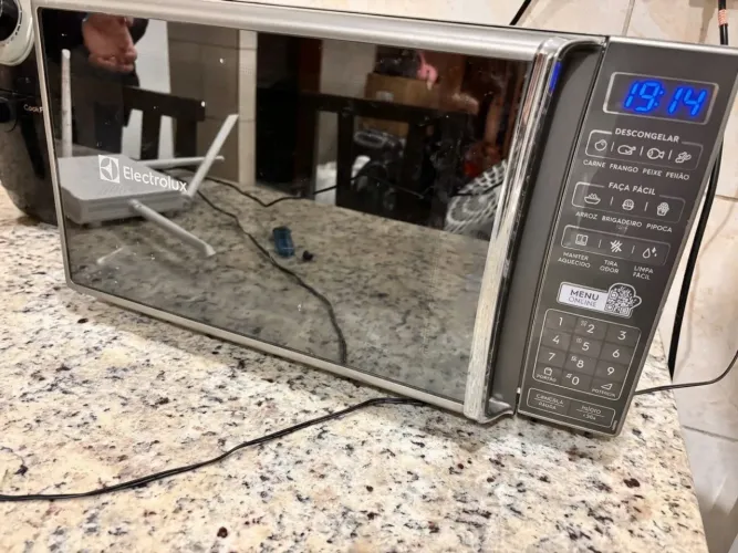 Micro-ondas Electrolux Inox Espelhado