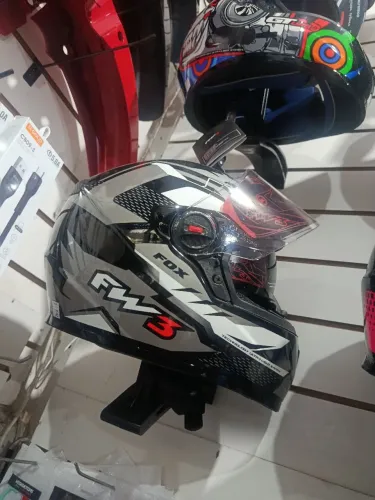 Capacete fw3 com óculos interno