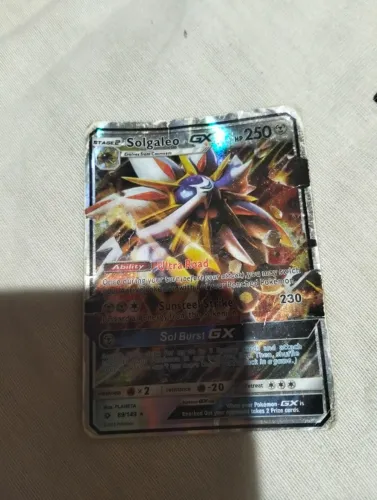 Carta pokémon Solgaleo gx