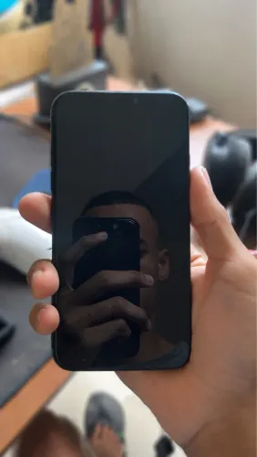 IPHONE 11 64 GB TELA ESTRAGADA