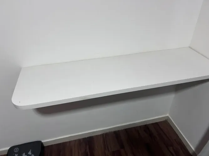 Bancada com suportes