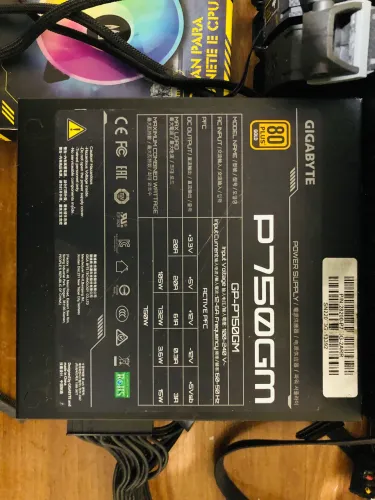 Fonte Gigabyte 750W 80 Plus Gold + BÔNUS (Coolers + Fonte 400W)