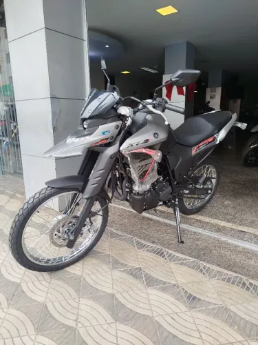Lander 250 versão Conect