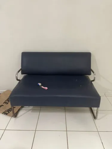Vendo Sofá 2 lugares pequeno