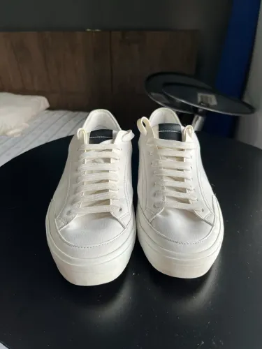 Vendo Sapatênis Zara Importado