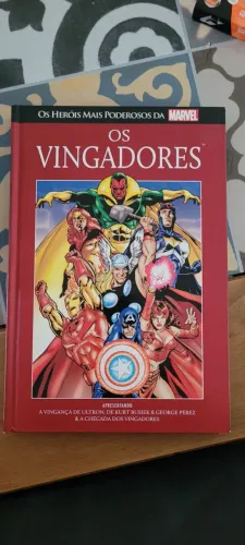 Livro Capa Dura , coleção Os Heróis mais poderosos da Marvel " Os vingadores"