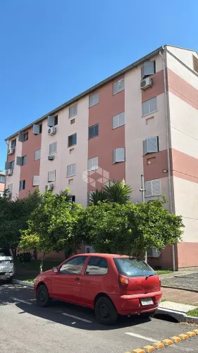 Apartamento à venda de 2 quartos no bairro Rubem Berta