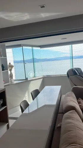 Apartamento 3 suites na Beira Mar