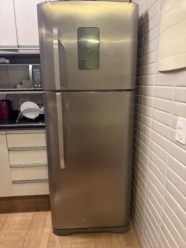 Geladeira Electrolux frostfree inox
