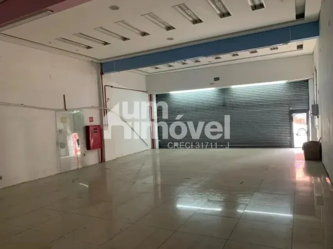 LOCAÇÃO - LAPA - PREPARADO PARA LOJA - 500 M² - LOCALIZAÇÃO PERFEITA