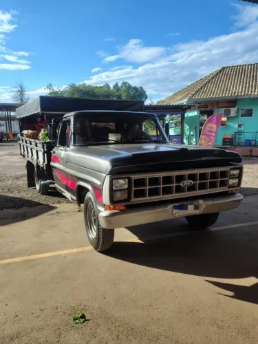 Ford F-1000 XL Diesel Turbo 1980