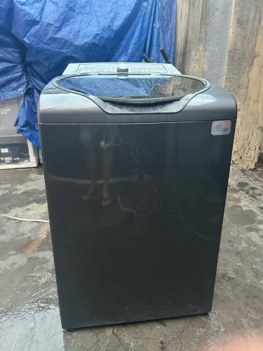 Máquina Brastemp 11 kg com água quente inox