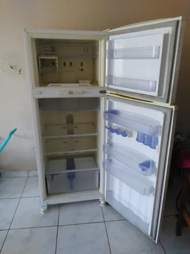 Geladeira cônsul 440L 220v