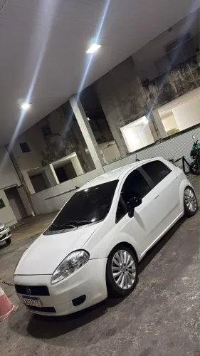 Fiat Punto Essence 1.6 Flex 16V 5P 2012