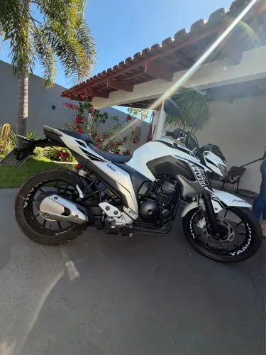 Vendo Fazer250/abs