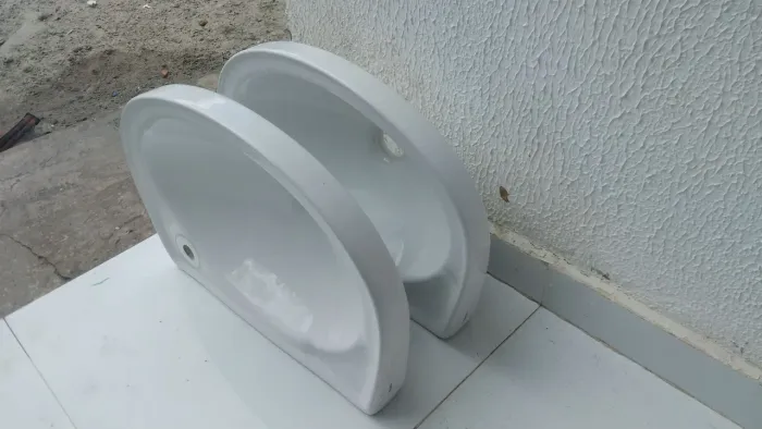 2 Pias para banheiro 