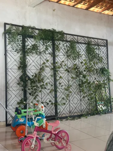 Grade de ferro decorativa