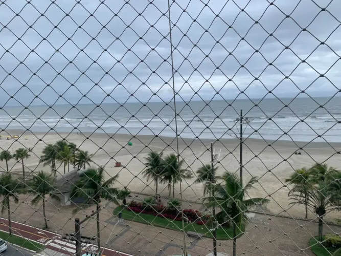Apartamento à Venda com 1 Dormitórios e 1 Vaga na Vila Assunção Praia Grande/SP