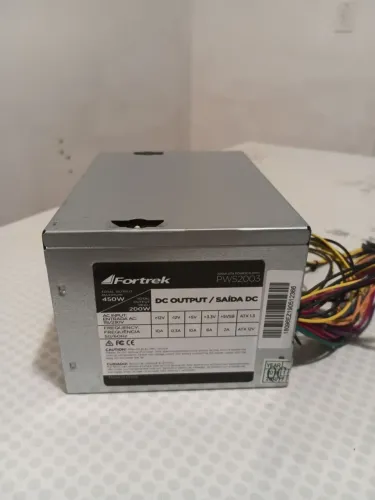 Fonte ATX Fortrek PC 24 pinos Ótima