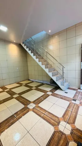 CASA À VENDA NO COQUEIRO | 150M² | 4 QUARTOS SENDO 1 SUÍTE | 1 VAGA | A VISTA
