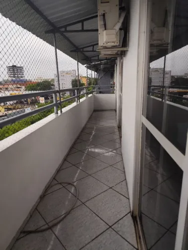 Apartamento semi mobiliado 