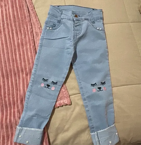Calça jeans infantil 