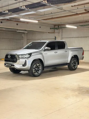 Toyota Hilux CD SRV 4X4 2.8 TDI Diesel Aut. 2024