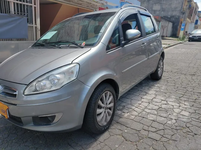 Fiat Idea Attractive 1.4 Fire Flex 8V 5P 2014