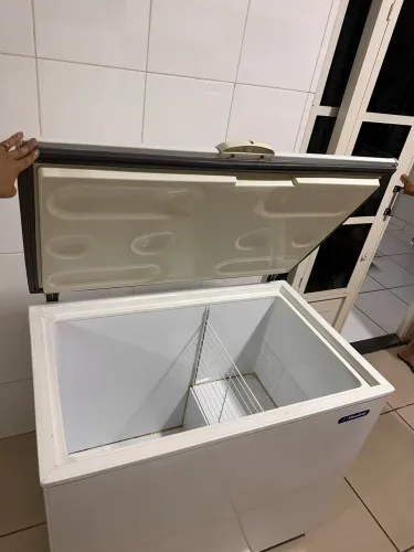 Freezer horizontal 1 porta 293 litros 