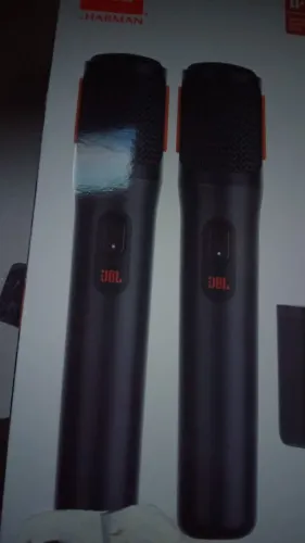 Vendo um microfone JBL somente 2 microfones