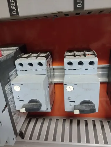 Vendo disjuntores motor de quadro elétrico desativado