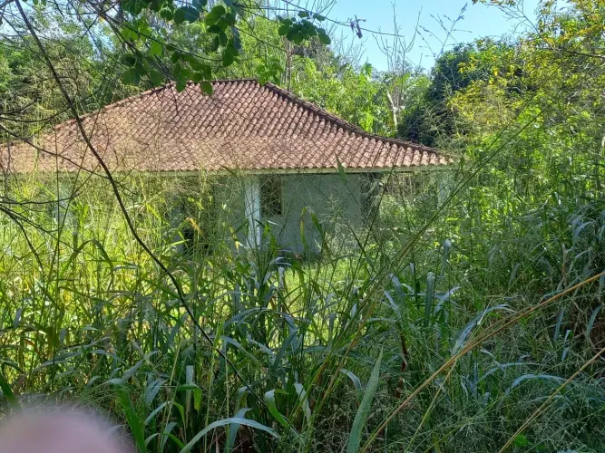 área com 30.000m²