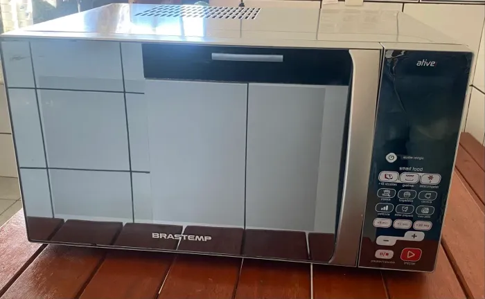 Microondas Inox 220v Brastemp - ATENÇÃO A DESCRIÇÃO POR GENTILEZA 