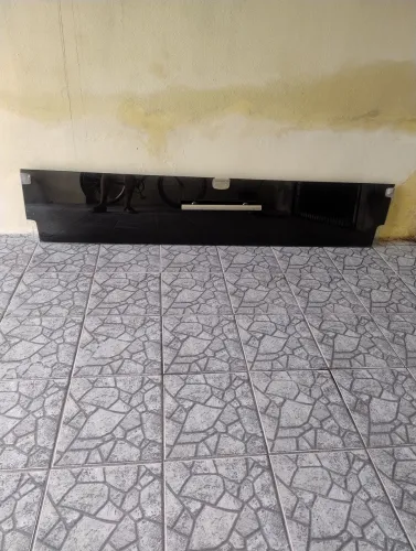 Parte de uma porta de vidro 40 largura e 2.10 de altura