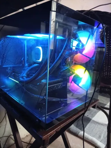 Pc gamer RX9060 XT