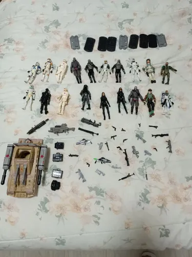 Lote Star Wars Hasbro 3.75 - 20 Figuras + Veículo + Acessórios