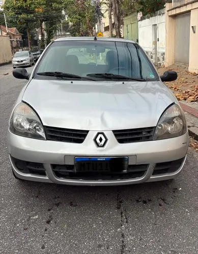 Renault Clio Hi-flex 1.0 16V 5P 2011