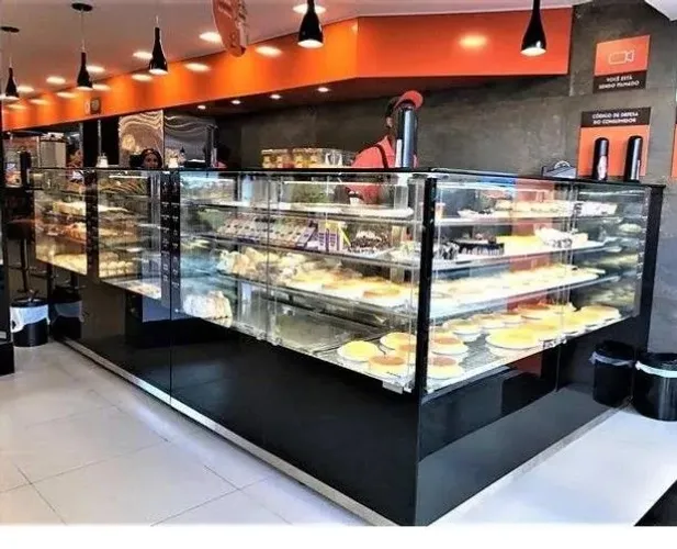 Balcão sob medida e a pronta entrega