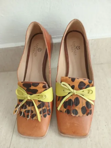 Sapato mocassim de couro legítimo novo