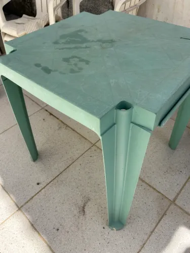 Mesa plástica