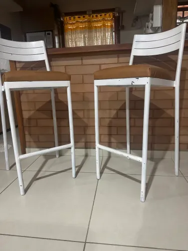 VENDO BANQUETAS 