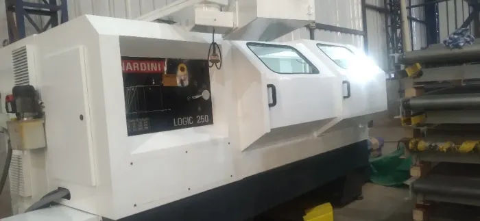 TORNO CNC NARDINI LOGIC 250 ( HIDRÁULICO)