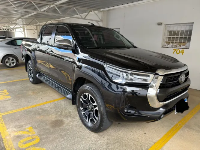 Toyota Hilux CD SRX 4X4 2.8 TDI 16V Diesel Aut. 2023