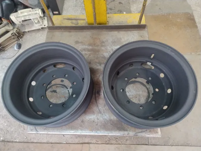 Roda de aço aro 20 para caminhão