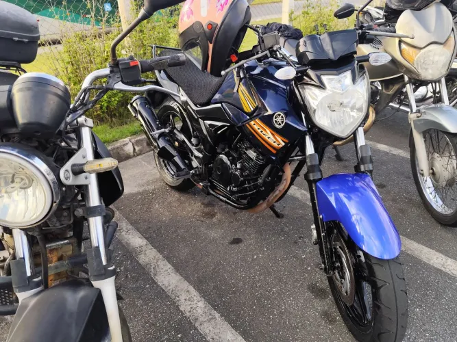 Fazer 250 2013 vendo ou troco por cg 150