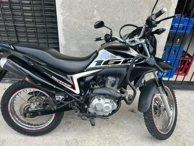 BROSS PRETA 2021, 53.000KM