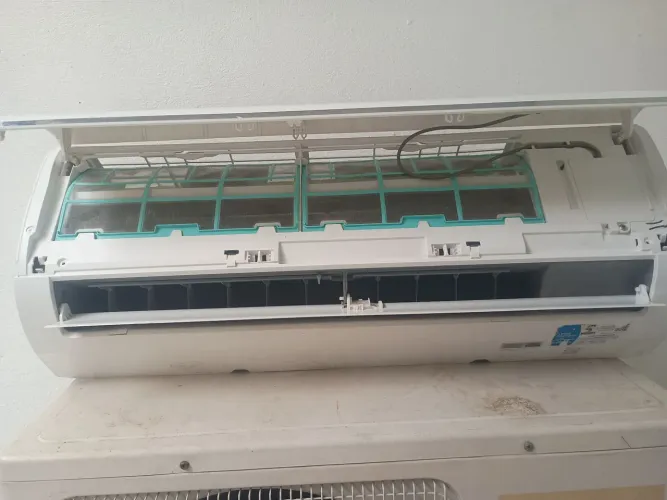 Split Springer 12000.btus com garantia de 06 meses e instalação simples grátis