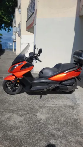 Moto Kymco Downtown Suzuki 300i