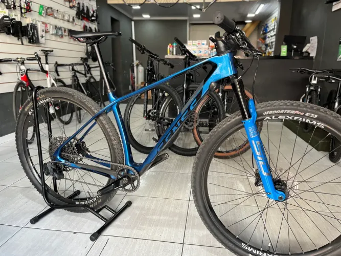 Bicicleta Sense Impact Carbon 10,6kg